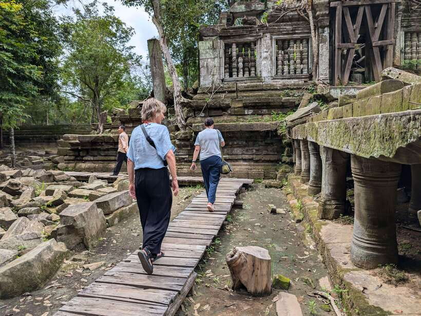 From Siem Reap: Koh Ker and Beng Mealea Private Day Tour - Koh Ker and the seven-tiered pyramid