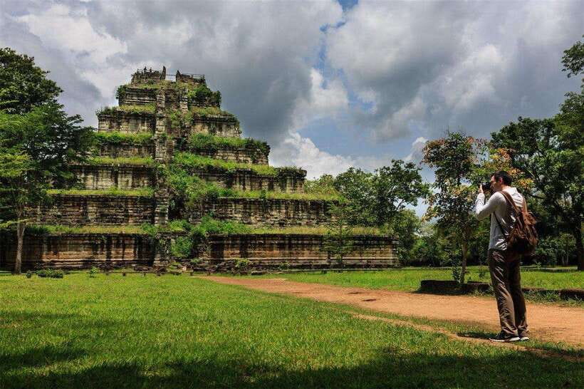 From Siem Reap: Koh Ker and Beng Mealea Temples Tour - The eight-hour day, from hotel pickup to return