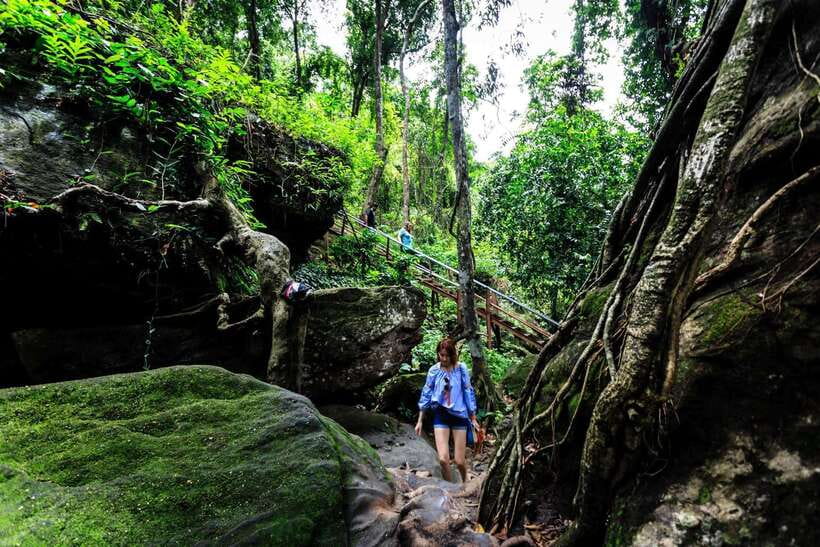 From Siem Reap: Small-Group Phnom Kulen Waterfall Day Tour - Practical advice for a smoother day
