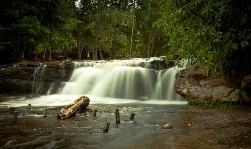 From Siem Reap: Small-Group Phnom Kulen Waterfall Day Tour - Why Phnom Kulen makes a good break from Siem Reap