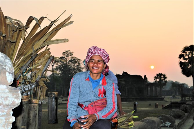 Full Day Angkor Park with Sunset by Tuk Tuk - Starting near Angkor Thom and seeing village life