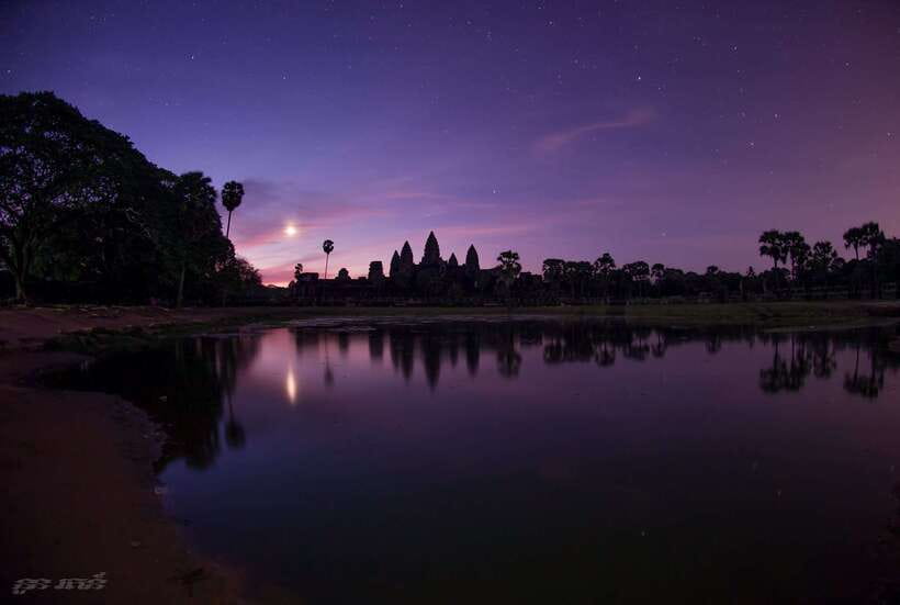 Full-Day Angkor Wat Sunrise and Sunset Private Tour - Lunch, heat, and the value of a private vehicle