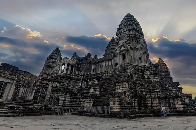 Full-Day Angkor Wat Sunrise & Sunset & All Must-See Private Tour - Ta Nei, a small temple among the trees
