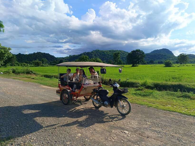 Full-day: Original bamboo train, Wat Banan, Phnom Sampov - Riding the bamboo train from Ou Srauo Laou