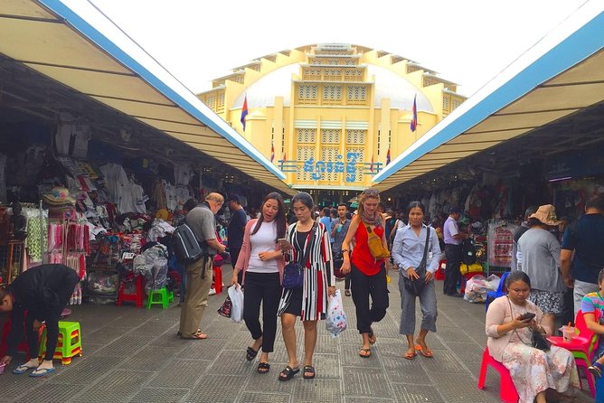 Full-Day Phnom Penh Sightseeing Tour & Killing Field - A private car matters in Phnom Penh’s heat