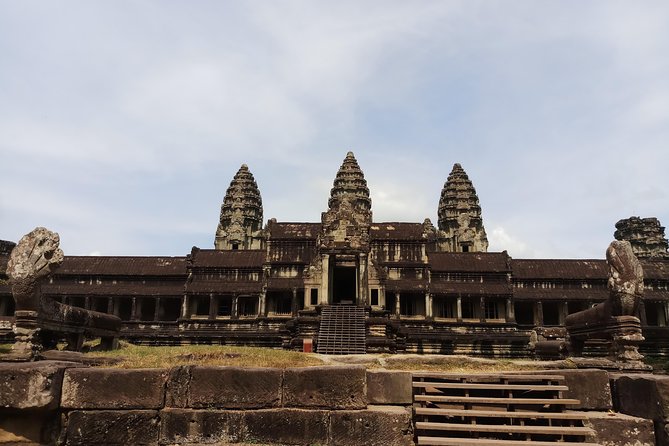 Full-Day Private Custom Tour in Siem Reap - Beyond the temples: villages, crafts, and museums