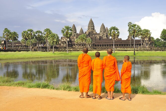 Full-Day Private Tour of Angkor Wat with Pick Up - Key points at a glance