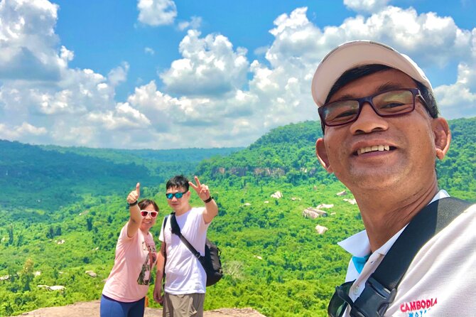 Full-Day Private Tuk Tuk Tour of Angkor Wat Temples - Angkor Thom and Bayon’s stone faces