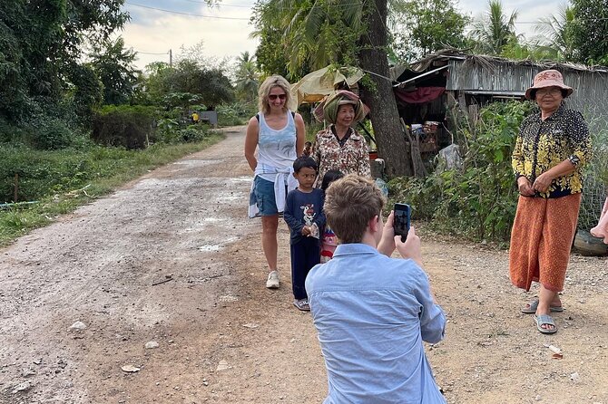 Full day tour by bicycle & tuk tuk,bamboo train,bat cave,villages - What the $25 price really covers