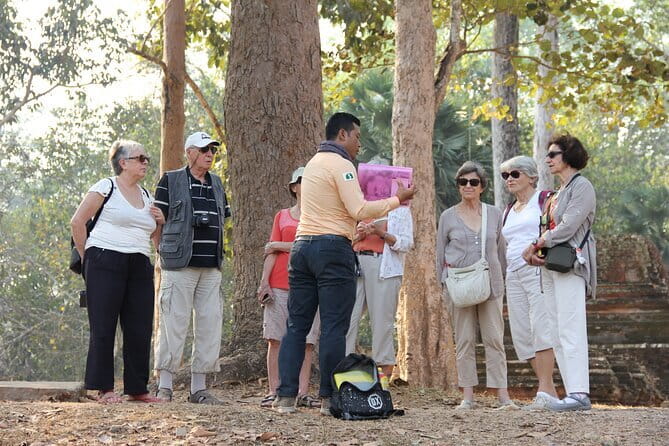 Full Day Tour from Siem Reap - Bamboo Train, Killing Cave & Sunset - What the private transport adds