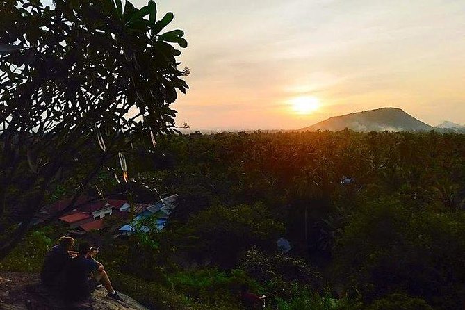 Full Day-Tour: Handicraft, Bamboo train, Killing cave. Bat cave - Battambang’s civic center and Ta Dambong Kro Aung