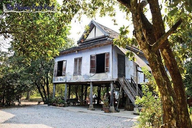 Full Day-Tour: Handicraft, Bamboo train, Killing cave. Bat cave - Kampong Pil Pagoda and the Sangke River