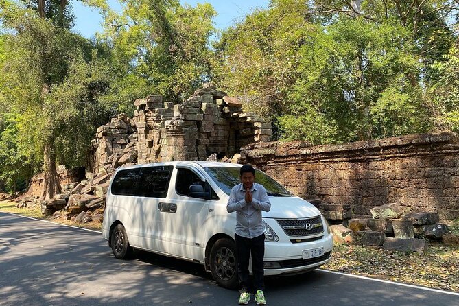 Ground Transfer/ Minivan/ Phnom Penh to Siem Reap - What the minivan setup means for your group
