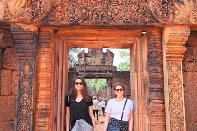 Half Day Kampong Phluk Floating Village and Flooded Forest Tour - What the private format means for your day