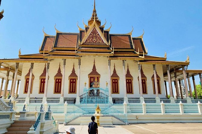 Half-Day Phnom Penh City Tours - Two Phnom Penh stories, one half-day