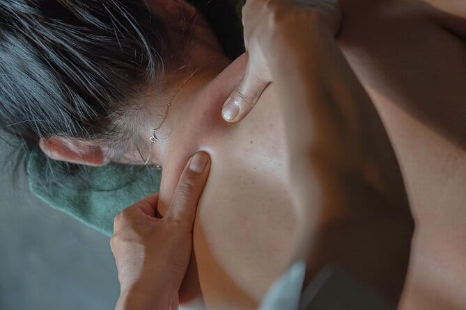 Head, Back and Shoulder Massage in Phnom Penh - Key points to know before booking