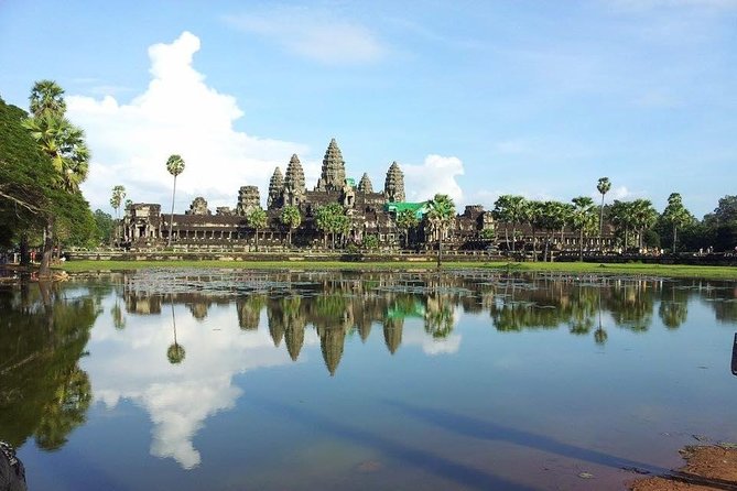 Highlight of Angkor Complex 2 Days Private Tour - Entering Angkor Thom through the South Gate