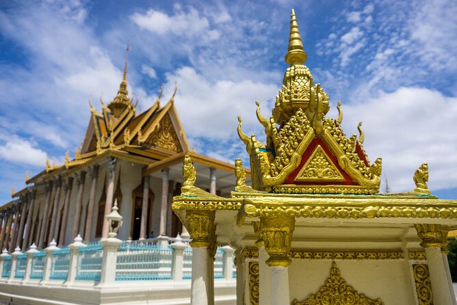 Intercity Transfer Siem Reap - Phnom Penh/Phnom Penh - Siem Reap - Choosing the right vehicle for your party