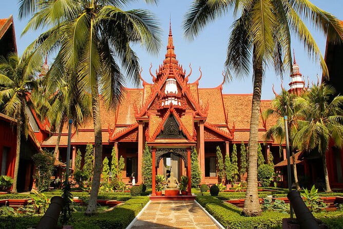 Intercity Transfer (Siem Reap to Sihanoukville) - Lunch, toilets, and sensible stop planning