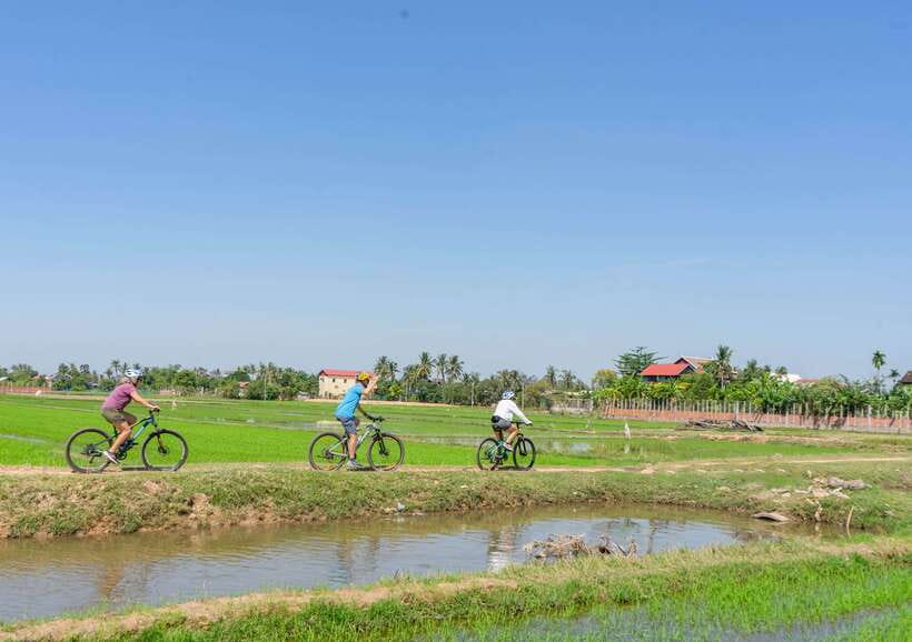 Kampong Phluk: Floating Village Sunset Bike Tour or E-Bike - Key points to know before you book