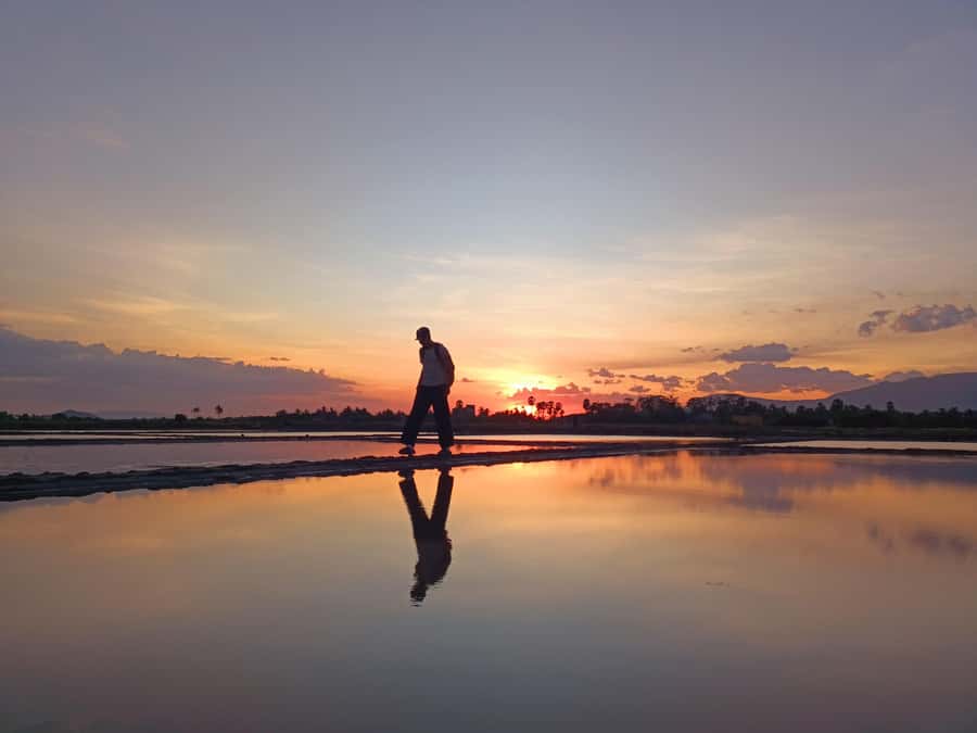 Kampot Countryside include Pepper farm, Salt field & Lake - Kampot’s countryside in one easy half-day