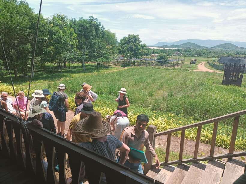 Kampot: Full-day Countryside Tour with Pepper Farm and Kep - Phnom Chhngok and the 203-step climb