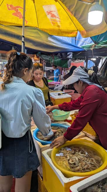 Kampot Pepper & Kep/Crab Market Tours: Salt, Secret lake - The early ride through Kampot’s working countryside