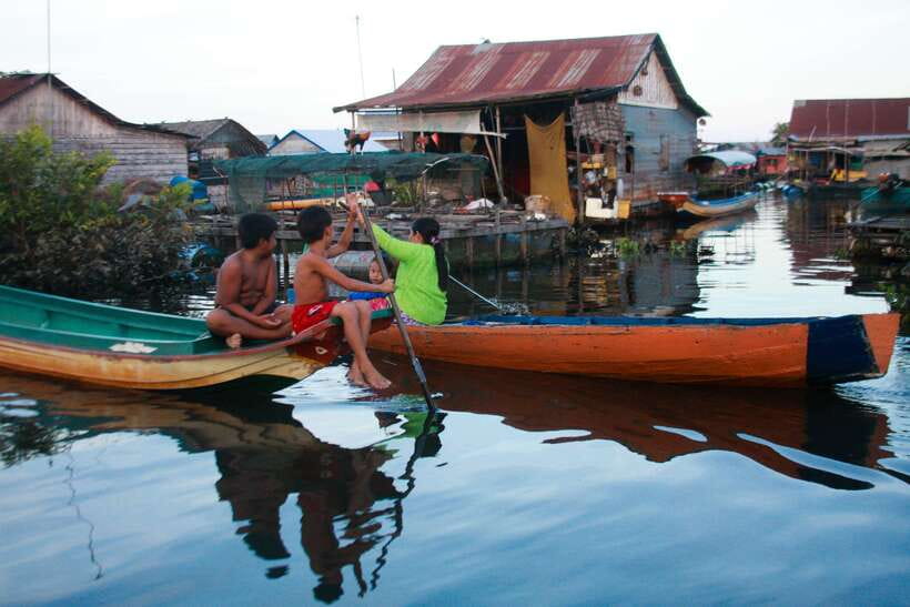Kayaking & Floating Village in Siem Reap - Into the mangrove channels