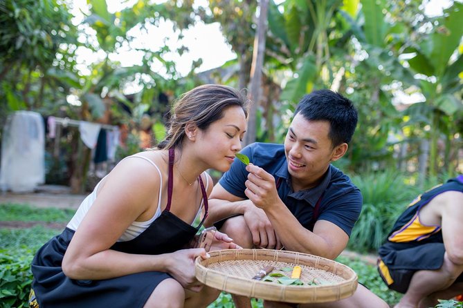 Khmer Cooking Class at a Local's Home in Krong Siem Reap - A Khmer meal begins at the market