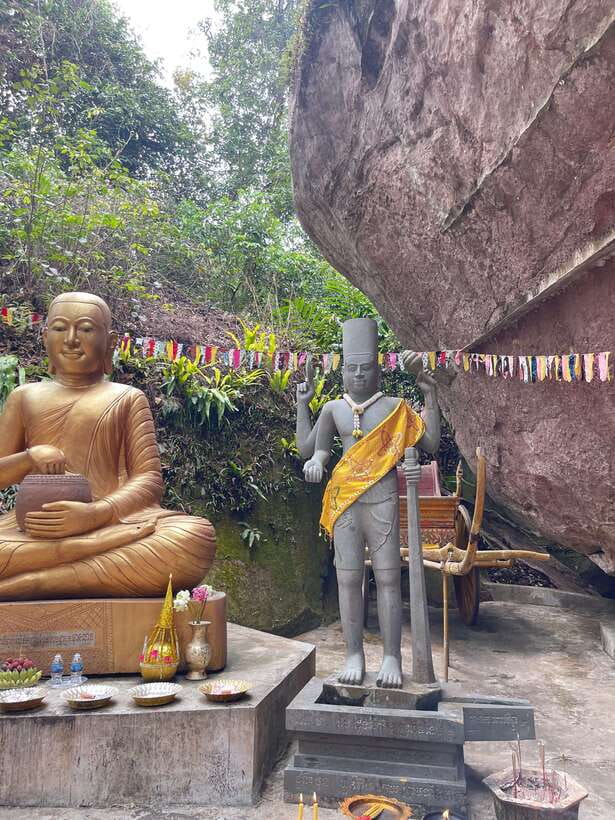Koh Ker, Kulen Waterfall and Beng Mealea from Siem Reap - Beng Mealea: a temple where the forest takes over