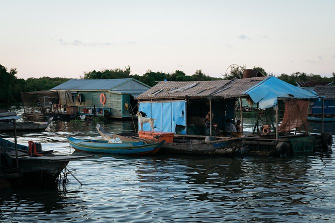 Kompong Khleang Floating Village & Tonle Sap Lake - Private Day Tour - What the local guide adds