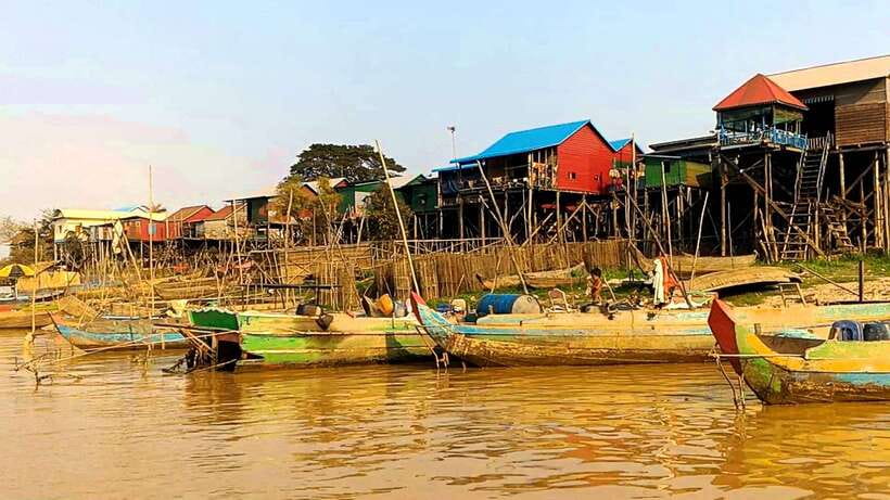 Kompong Phluk and Tonlé Sap Lake: Half-Day Tour - Seeing Kompong Phluk in the wet and dry seasons