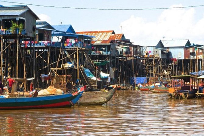 Kompong Phluk Floating village & Mangrove forest cruise - Leaving Siem Reap for Tonlé Sap