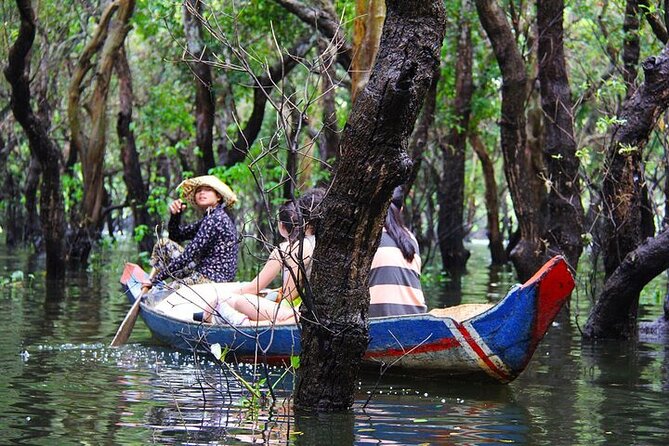 Kompong Phluk Village Tonle Sap Lake Half-Day Tour From Siem Reap - Out onto Tonle Sap Lake