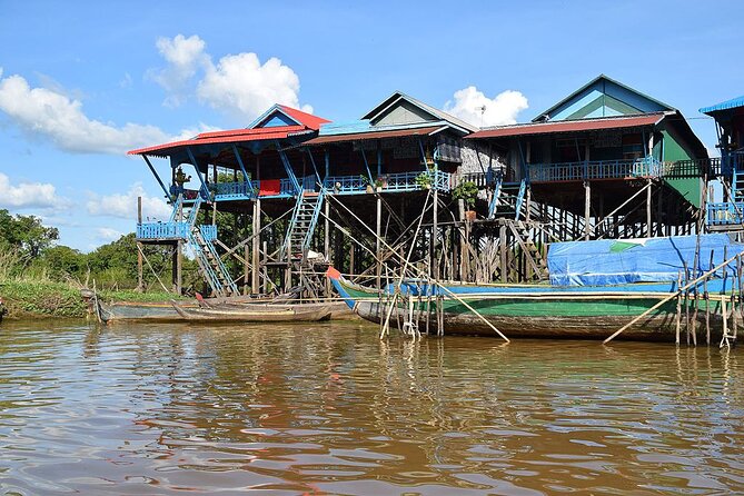 Kompong Phluk Village Tonle Sap Lake Half-Day Tour From Siem Reap - Boats, comfort, and practical concerns