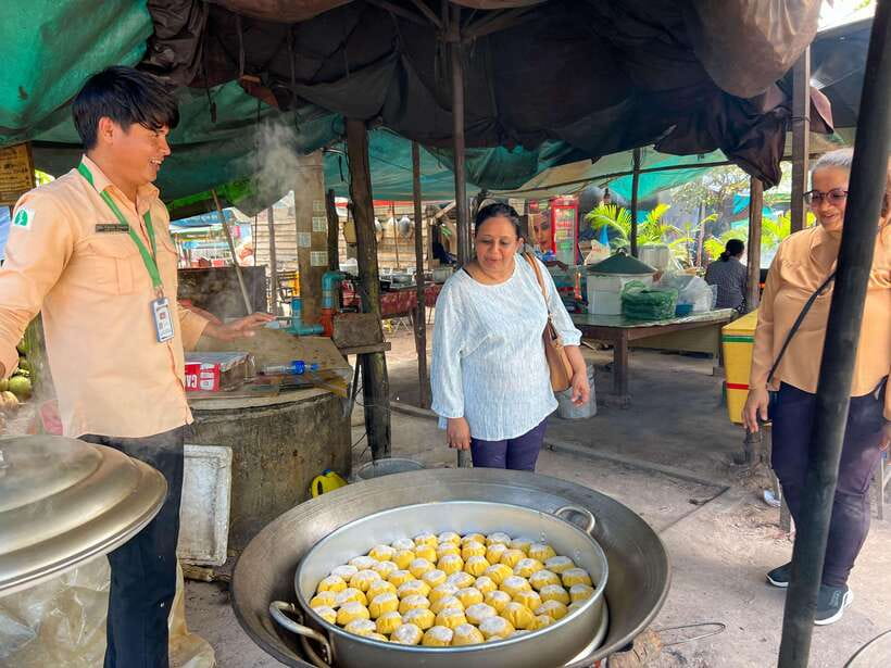 Kulen Mountain Tour with Kampong Phluk Floating Village - The 1000 Lingas connect water and kingship