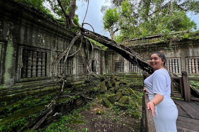 Kulen Mountain with Beng Mealea and Banteay Srei Full Day Tour - Following the River of Thousand Lingas