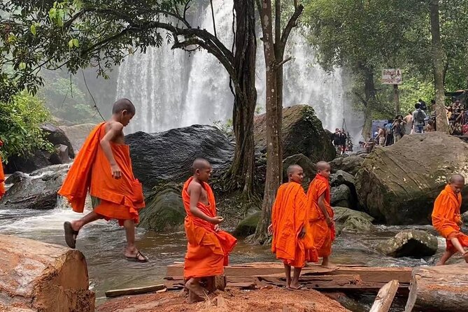 Kullen Waterfall Park with Small Group included entrance fee - The climb into Phnom Kulen National Park