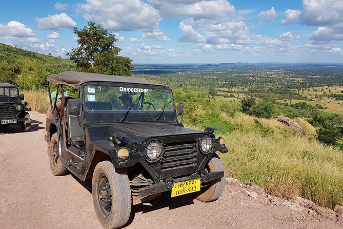 Magical Kulen Mountain by Cambodiajeep - Preah Ang Thom and the reclining Buddha
