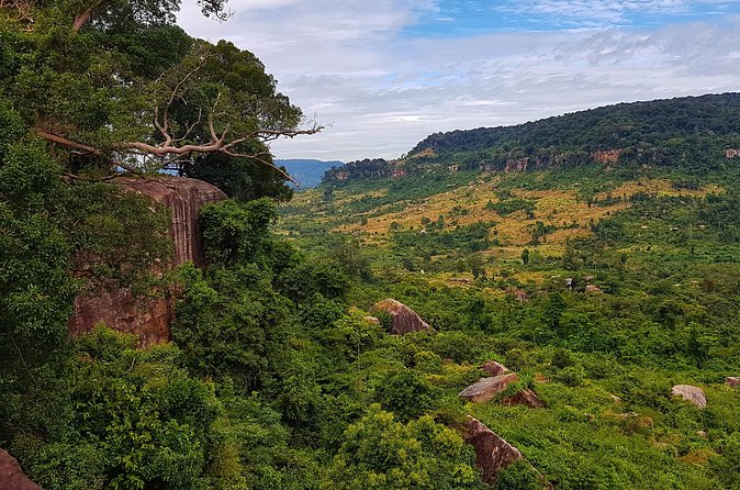 Magical Kulen Mountain by Cambodiajeep - Khmer lunch and small local details