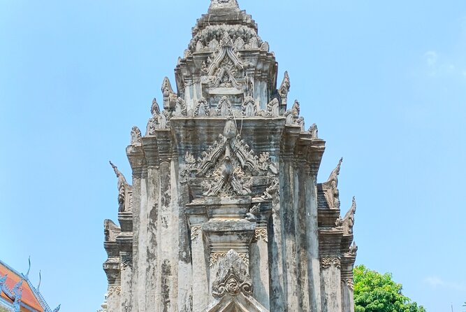 Morning Tour,Ak Phnom temple,Rice wine,Rice Paper, killing Field - The giant Buddha and the working villages