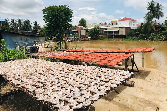 Morning village tour Livelihood tour with Local Product discover - Dried bananas and banana chips