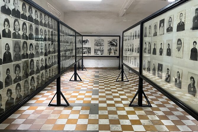 One Day Private Guide Tours History in Phnom Penh Incl. admission - Choeung Ek: a difficult but essential afternoon