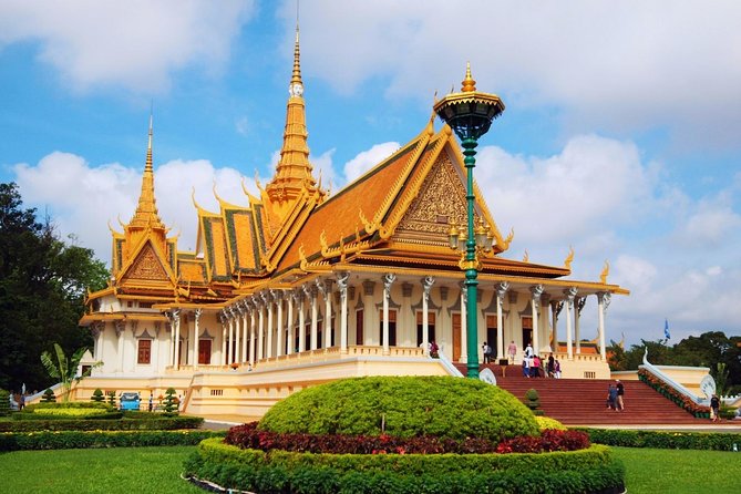 One Day Private Guide Tours History in Phnom Penh Incl. admission - Five city landmarks to finish the route