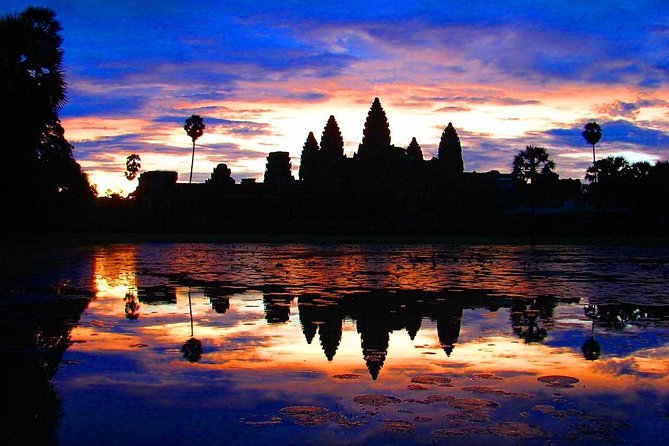 One Day tour with sunrise in car with A/C or Van & Guide. - Baksei Chamkrong and a quieter change of pace