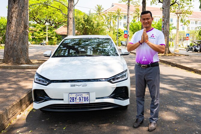 One Way Airport Transfer to or from Siem Reap City - Meeting your driver at the airport