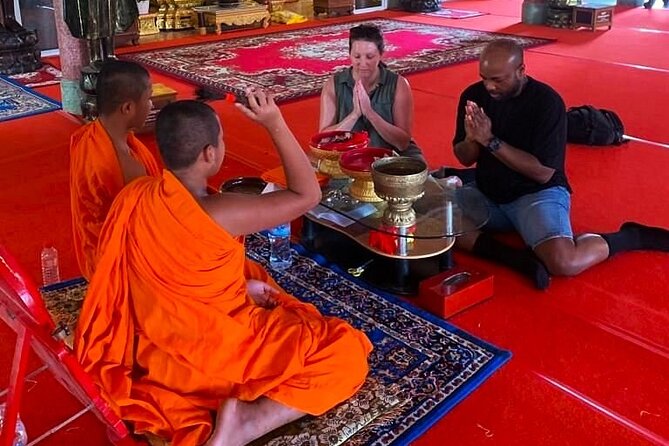 Oudong Mountain and Phnom Penh Full Day Private Tour - Wat Ounalom adds another important Buddhist setting