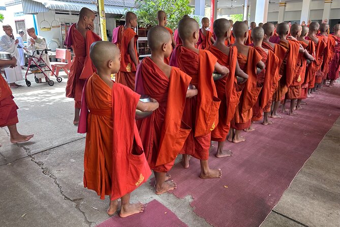 Oudong Mountain History and Pagoda Tour - Wat Arey Kasap puts Oudong’s religious life in view