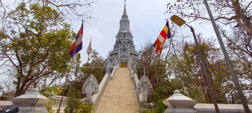 Oudong Mountain - Phnom Penh Former Capital Private Day Tour - Wat Phnom and Lady Penh set up the story