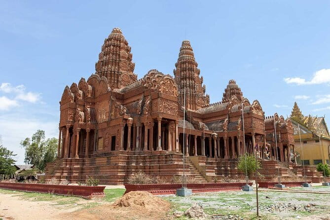Oudong Temples & Phnom Prasith Private Tour from Phnom Penh - Why this Oudong day trip feels different from a standard temple visit